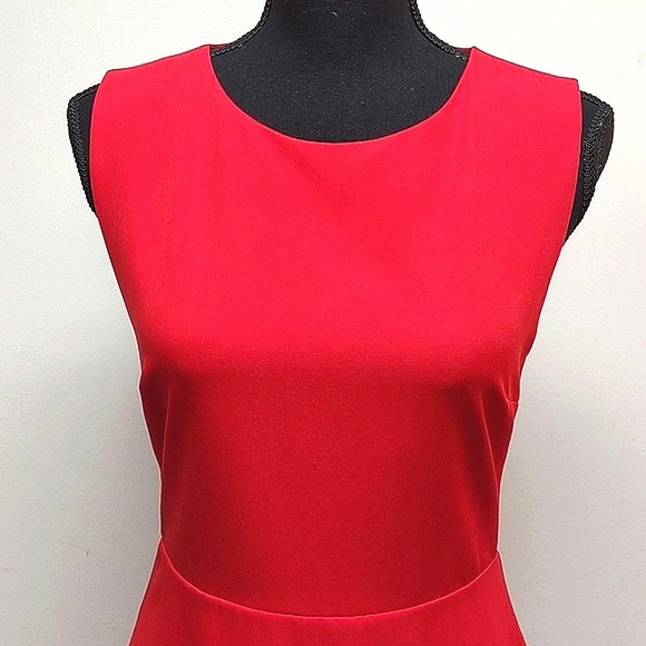 LuLu's Flirt and Flair Red Backless Mini Skater Dress Size Medium EUC - Picture 6 of 13
